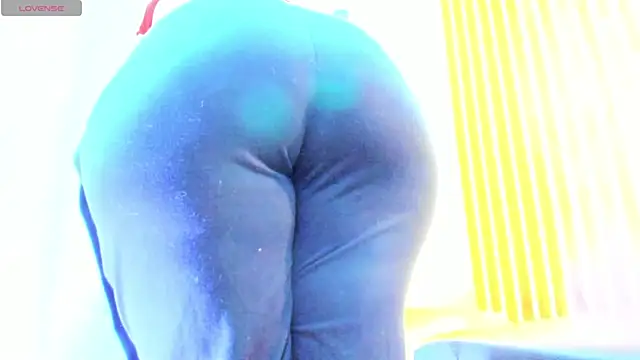 Snapshot of AlishaPalmer chatting on January 15, 2025, 12:36 pm AlishaPalmer online show from January 15, 2025, 12:36 pm