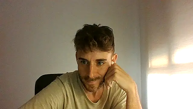 Snapshot of vargas90 chatting on October 31, 2025, 11:11 am vargas90 online show from October 31, 2025, 11:11 am