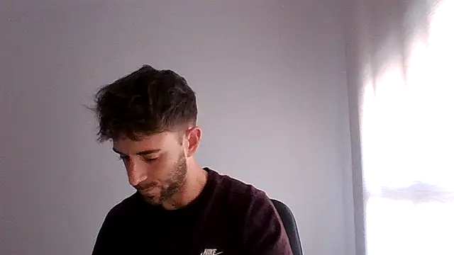 Snapshot of vargas90 chatting on November 5, 2025, 11:32 am vargas90 online show from November 5, 2025, 11:32 am