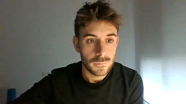 Snapshot of vargas90 chatting on December 1, 2025, 11:26 am vargas90 online show from December 1, 2025, 11:26 am