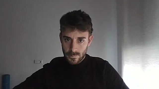 Snapshot of vargas90 chatting on December 15, 2025, 12:31 pm vargas90 online show from December 15, 2025, 12:31 pm