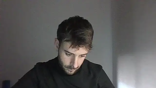 Snapshot of vargas90 chatting on December 16, 2025, 1:27 pm vargas90 online show from December 16, 2025, 1:27 pm