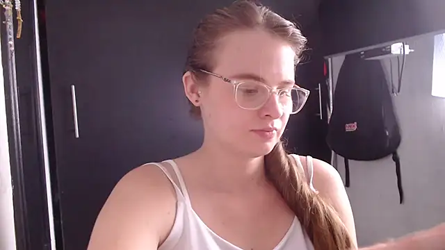 HellenMiyer1111 online show from February 15, 2025, 6:01 pm