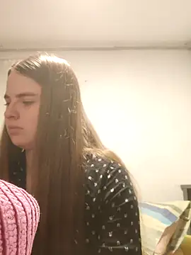 HellenMiyer1111 online show from October 12, 2025, 1:21 pm