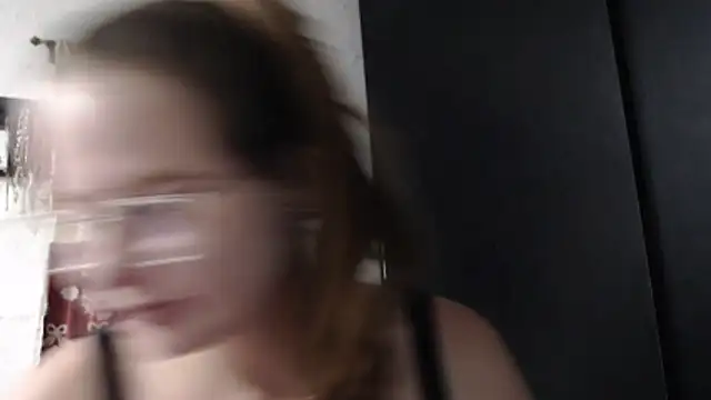 HellenMiyer1111 online show from October 20, 2025, 4:40 pm