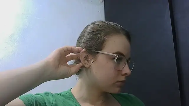 Snapshot of HellenMiyer1111 chatting on July 21, 2026, 5:59 pm HellenMiyer1111 online show from July 21, 2026, 5:59 pm