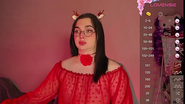 Snapshot of YsabellViveris chatting on December 19, 2024, 11:07 am YsabellViveris online show from December 19, 2024, 11:07 am