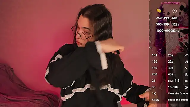 Snapshot of YsabellViveris chatting on January 5, 2025, 11:59 am YsabellViveris online show from January 5, 2025, 11:59 am