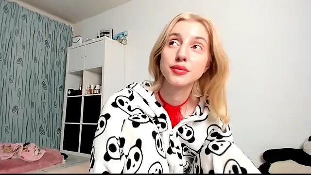 KenzieDawton online show from January 26, 2025, 5:13 am