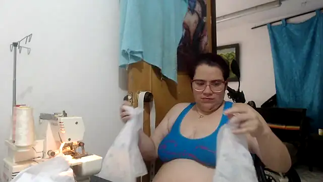 karlythothxh online show from March 20, 2025, 6:31 pm