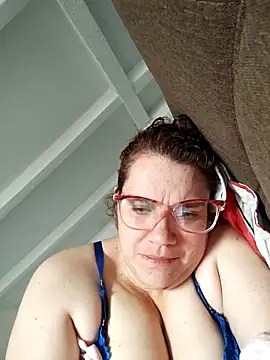 karlythothxh online show from December 22, 2025, 5:10 pm