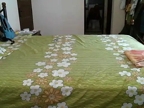 Snapshot of Slim_India chatting on June 17, 2026, 5:21 am Slim India online show from June 17, 2026, 5:21 am