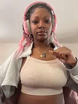 mochamimi online show from February 2, 2026, 5:00 pm