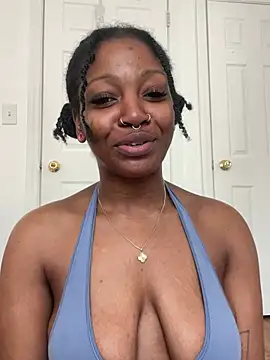 mochamimi online show from March 8, 2026, 4:55 pm