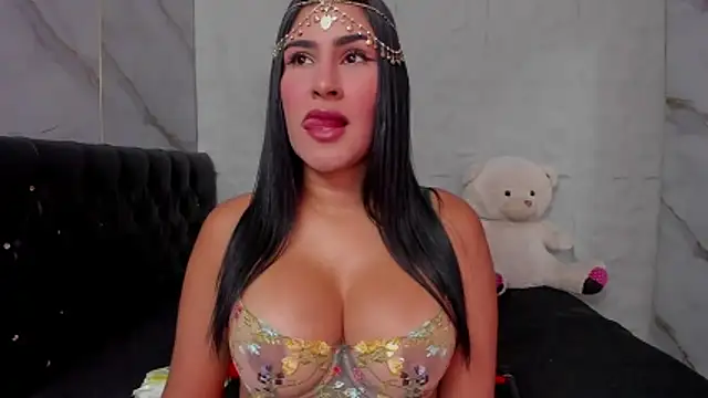 Snapshot of rosalia-04 chatting on June 16, 2026, 7:27 pm rosalia-04 online show from June 16, 2026, 7:27 pm