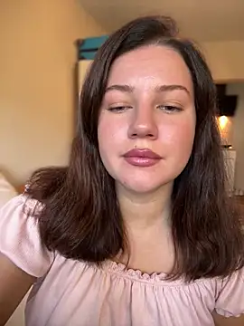 Snapshot of likaxxx chatting on October 6, 2025, 11:29 am likaxxx online show from October 6, 2025, 11:29 am