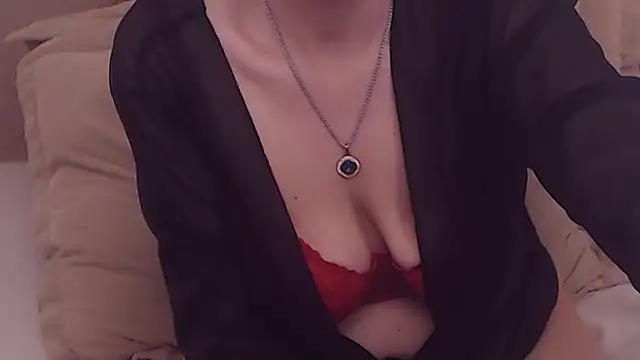 RebeccaNoble online show from April 27, 2026, 3:04 am