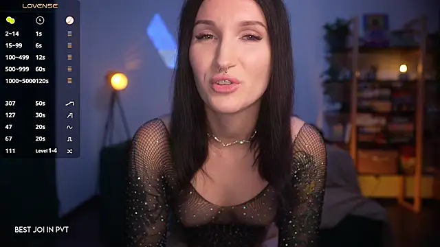 Snapshot of KeokiStar_ chatting on October 30, 2025, 8:31 pm KeokiStar online show from October 30, 2025, 8:31 pm