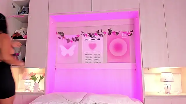 Snapshot of SophiaaStone chatting on February 8, 2025, 11:44 am SophiaaStone online show from February 8, 2025, 11:44 am