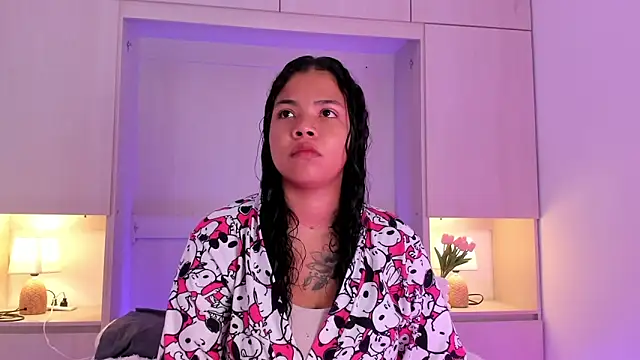 Snapshot of SophiaaStone chatting on February 11, 2025, 11:43 am SophiaaStone online show from February 11, 2025, 11:43 am