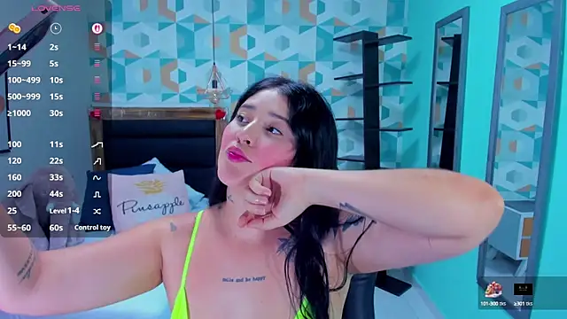 BIANCAROY1 online show from October 10, 2025, 6:51 pm