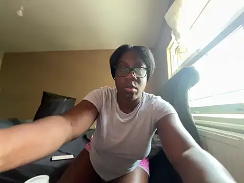 Snapshot of blacksexybeauty31 chatting on June 26, 2026, 12:20 pm blacksexybeauty31 online show from June 26, 2026, 12:20 pm
