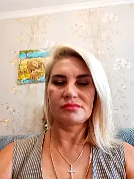 JennyOMay online show from September 25, 2025, 3:32 am