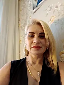 JennyOMay online show from November 27, 2025, 4:14 am