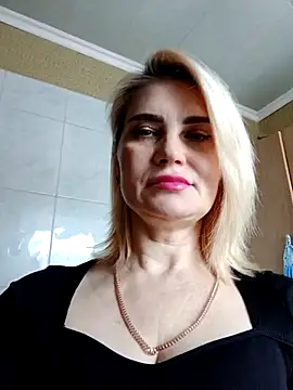 JennyOMay online show from February 21, 2026, 4:24 am