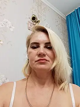 JennyOMay online show from July 11, 2026, 4:04 am