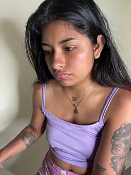 ChantalPetit online show from March 15, 2026, 4:02 pm