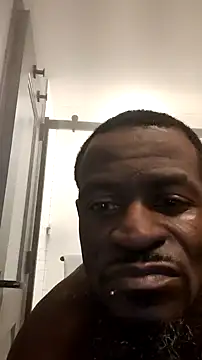 Maculine Stayr online show from December 5, 2024, 8:22 am