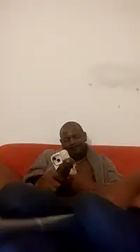 Maculine Stayr online show from March 11, 2025, 3:05 am