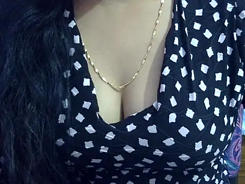 Snapshot of Your_wild_Dia chatting on December 15, 2025, 7:07 pm Your wild Dia online show from December 15, 2025, 7:07 pm