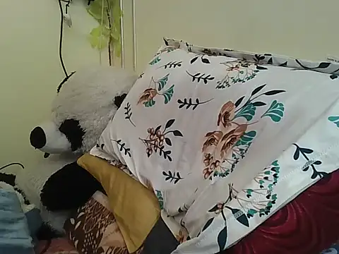 SHENOY3 online show from February 2, 2025, 6:26 am