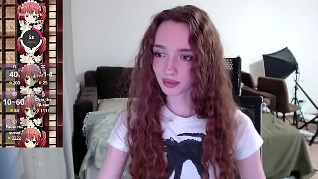 Weeissy online show from March 11, 2025, 10:42 pm