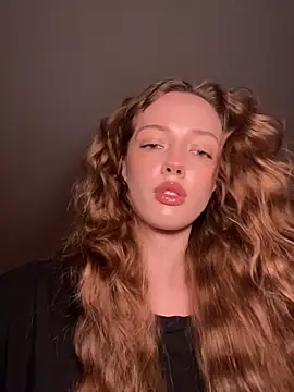 Weeissy online show from December 16, 2025, 8:36 pm