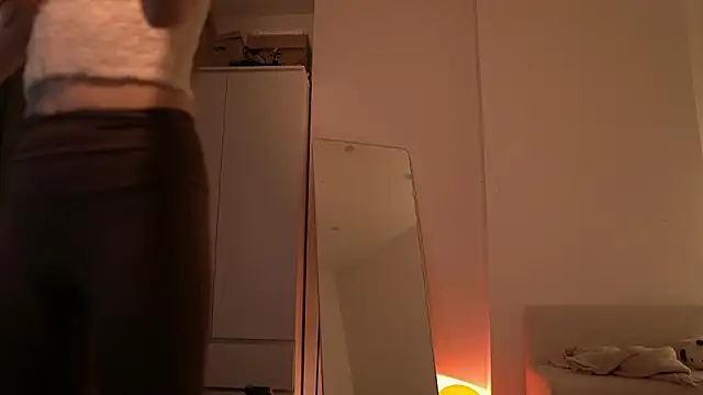 Weeissy online show from March 7, 2026, 7:00 pm