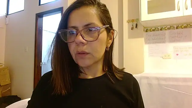 Sara Brandon online show from September 16, 2025, 12:55 am