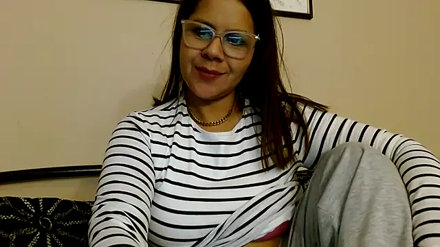 Sara Brandon online show from February 15, 2026, 1:46 am