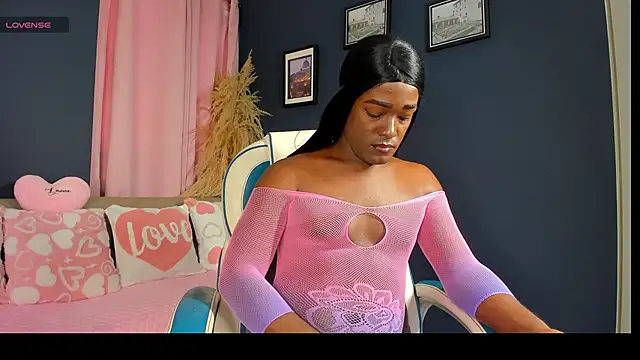 SammyGirlTS online show from June 30, 2026, 12:17 pm