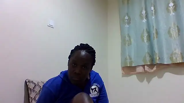 Snapshot of sweetelle09 chatting on June 13, 2026, 11:02 pm sweetelle09 online show from June 13, 2026, 11:02 pm