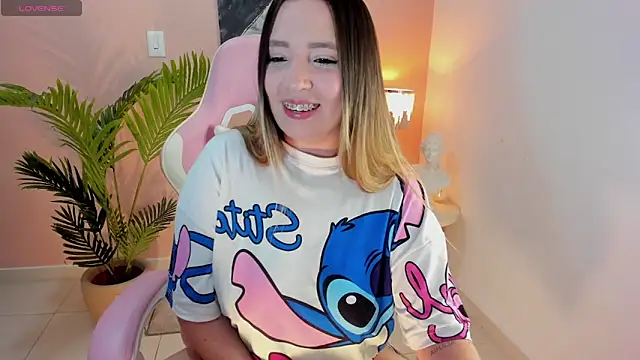 Snapshot of HannaMiller_1 chatting on February 11, 2026, 2:05 am HannaMiller 1 online show from February 11, 2026, 2:05 am