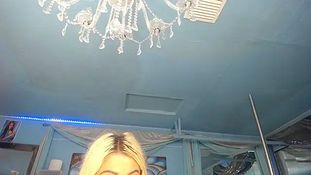Snapshot of ADRIANNA_FOX chatting on June 12, 2026, 9:57 pm ADRIANNA FOX online show from June 12, 2026, 9:57 pm