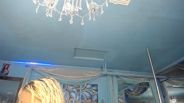 Snapshot of ADRIANNA_FOX chatting on June 15, 2026, 11:12 am ADRIANNA FOX online show from June 15, 2026, 11:12 am