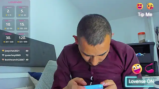 jhonyalzate2 online show from January 21, 2025, 3:48 am