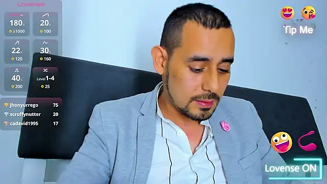 jhonyalzate2 online show from March 9, 2025, 5:00 am