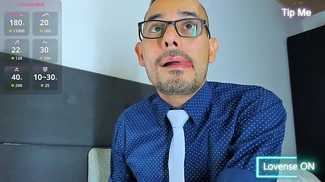 jhonyalzate2 online show from September 9, 2025, 3:17 am