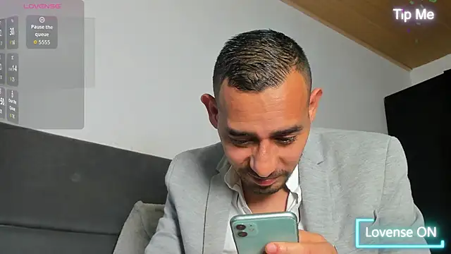 Snapshot of jhonyalzate2 chatting on May 25, 2026, 12:27 am jhonyalzate2 online show from May 25, 2026, 12:27 am