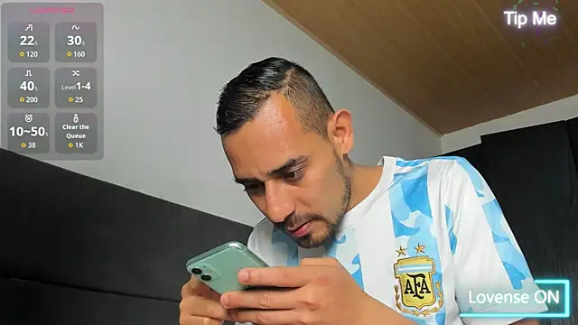 Snapshot of jhonyalzate2 chatting on July 19, 2026, 4:16 am jhonyalzate2 online show from July 19, 2026, 4:16 am
